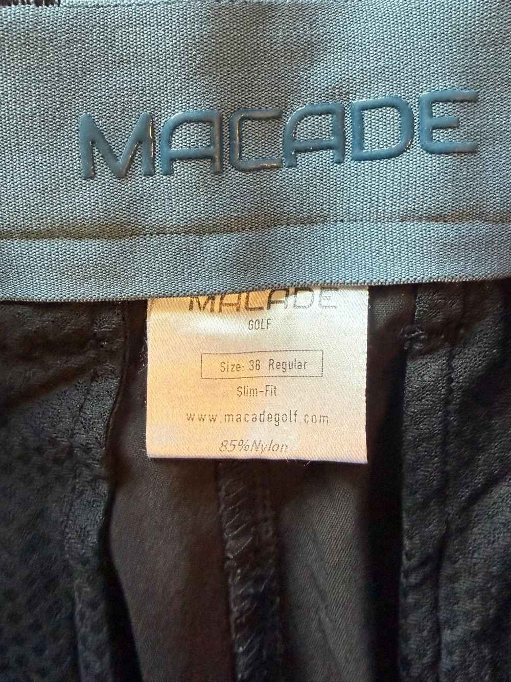 Macade sleek black
